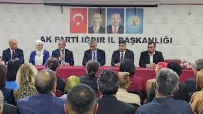 Iğdır'da AK Parti İl Başkanlığı'na Satırlı Saldırı